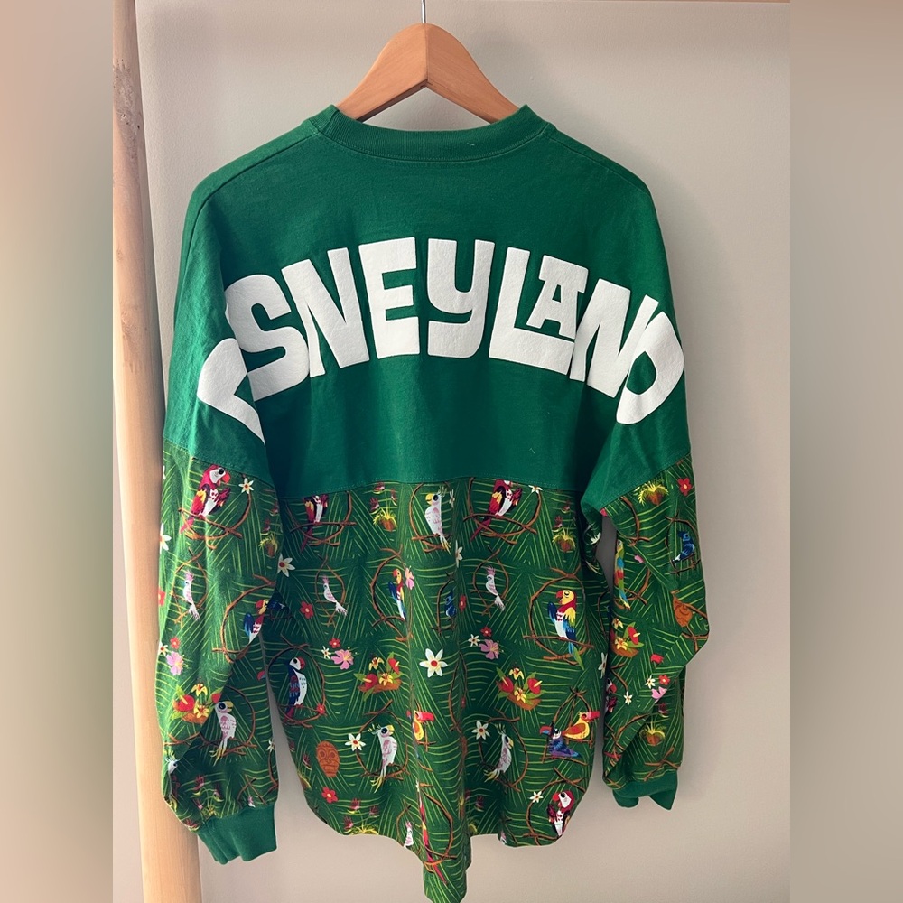 Disneyland Spirit Jersey green Tiki room parrots birds sz small s rare